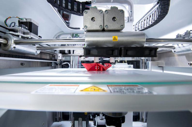公司引進先進生產設備，印刷硬件引領印刷行業